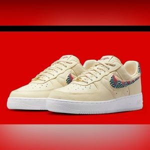 NIB Nike Women’s Sizes Air Force 1 Low Premium Goods The Bella DV2957-200 NEW